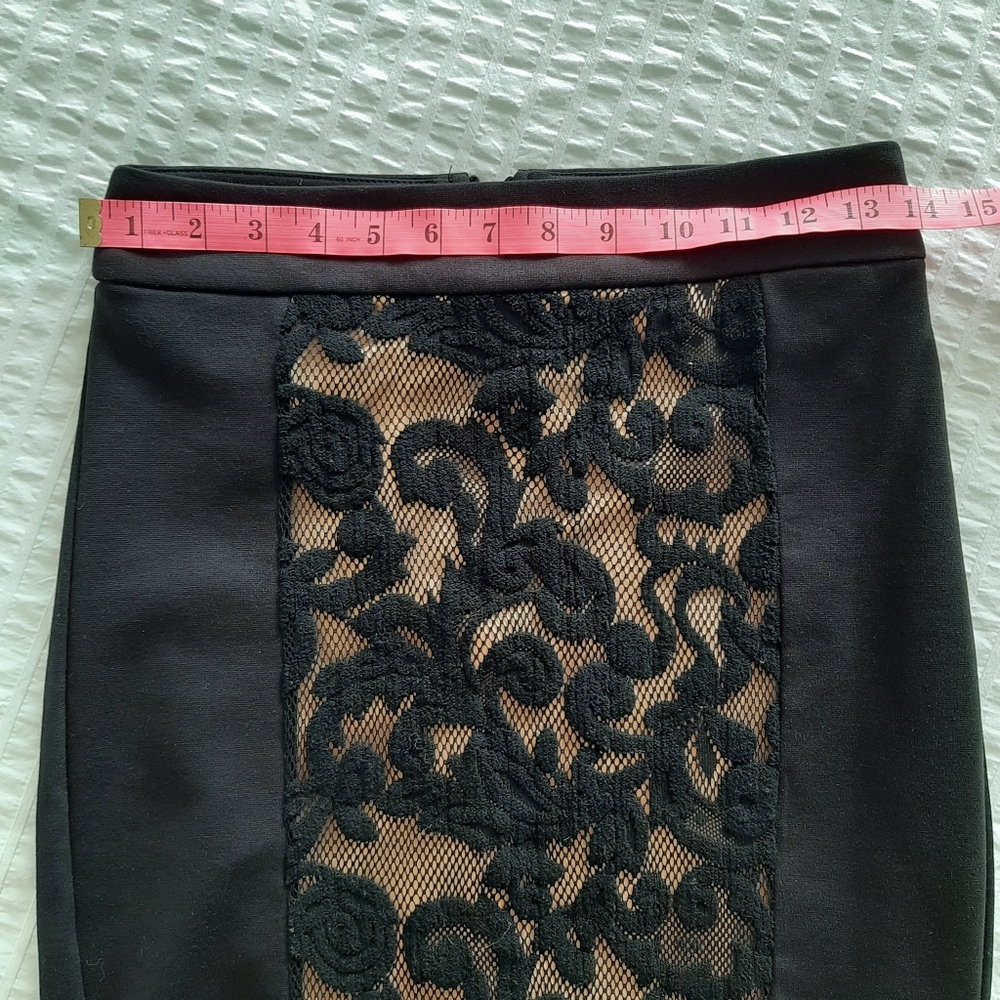 DYNAMITE Black & Tan Lace Overlay Knee Length Pencil Skirt, Size Small - Picture 5 of 7